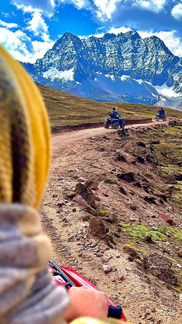cerro-de-colores-en-cuatrimotos-atv-peru-vip-10