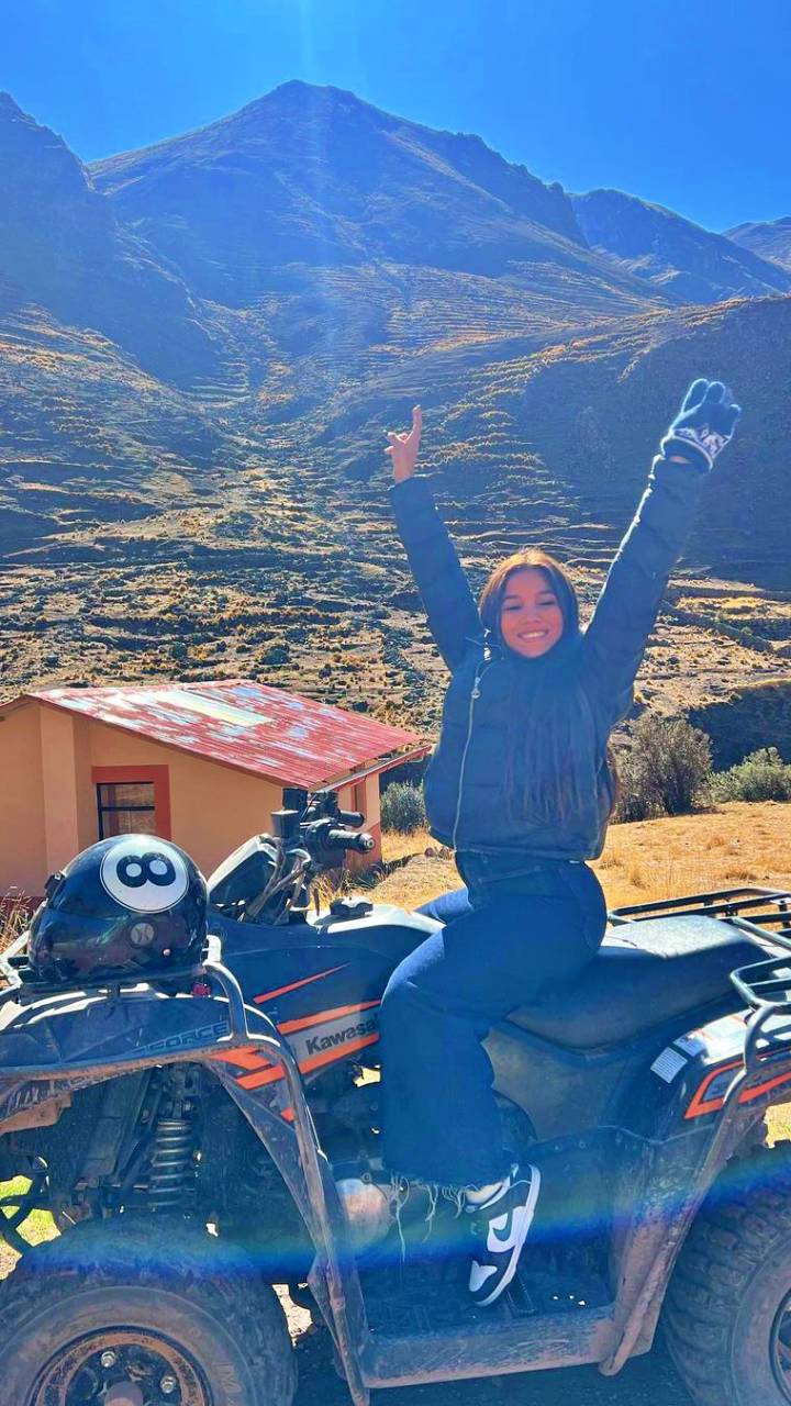 cerro-de-colores-en-cuatrimotos-atv-peru-vip-12