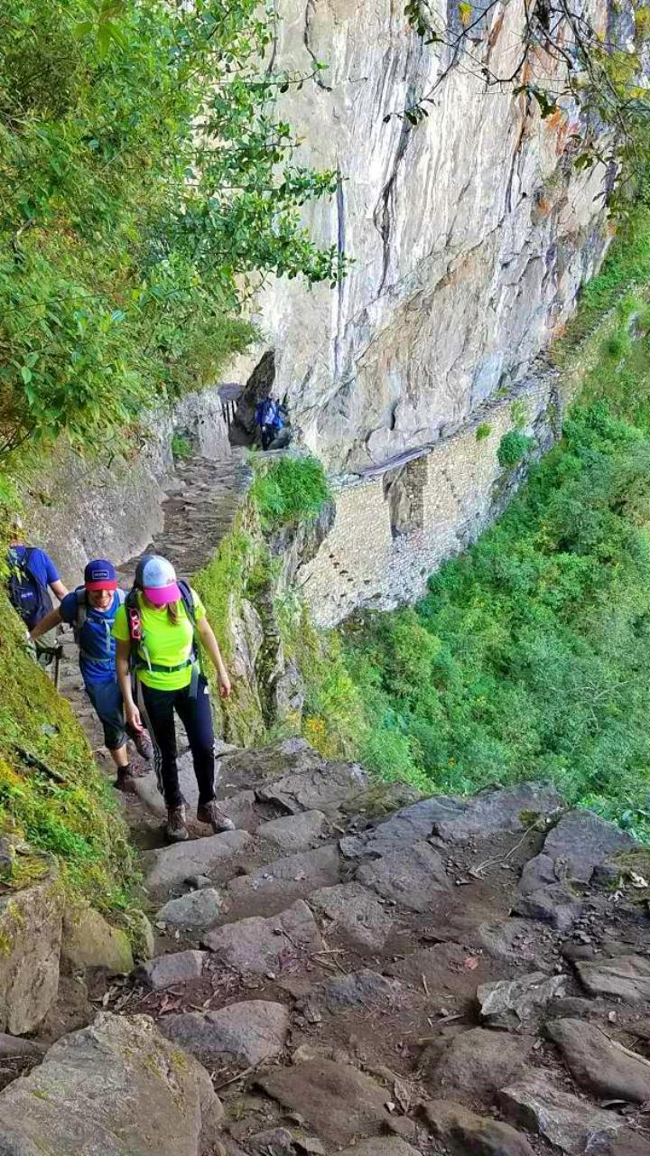 tour-machupicchu-con-puente-inca-1-dia-peru-vip 6