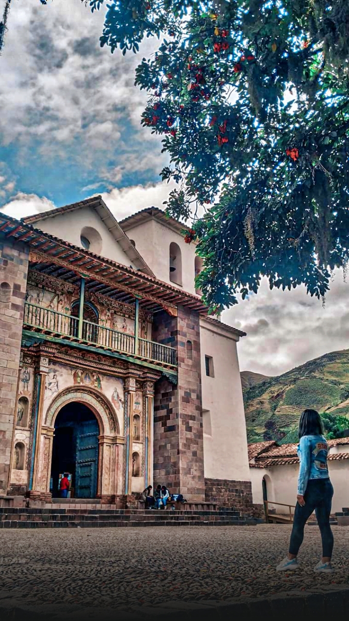 Andahuaylillas-valle-sur-tour-peru-vip-11