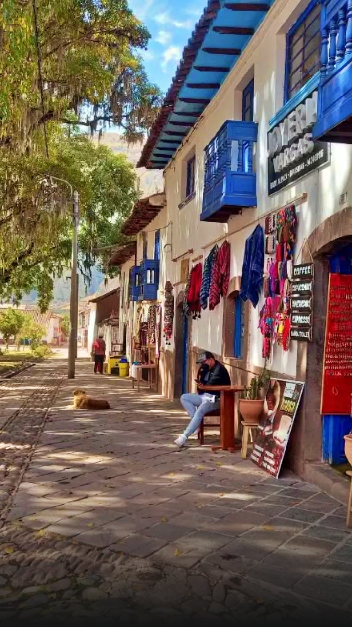 Andahuaylillas-valle-sur-tour-peru-vip-5